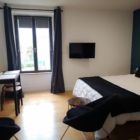 Bed and Breakfast Au Gray Du Temps Suspendu Pleslin-Trigavou Exterior foto