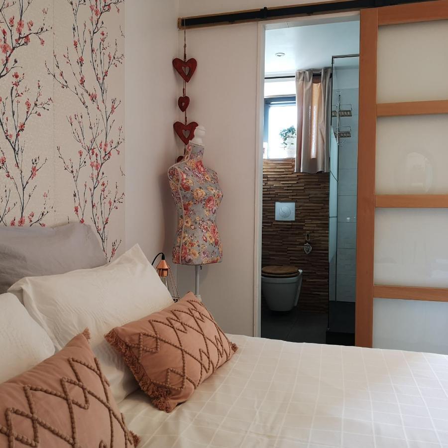 Bed and Breakfast Au Gray Du Temps Suspendu Pleslin-Trigavou Exterior foto