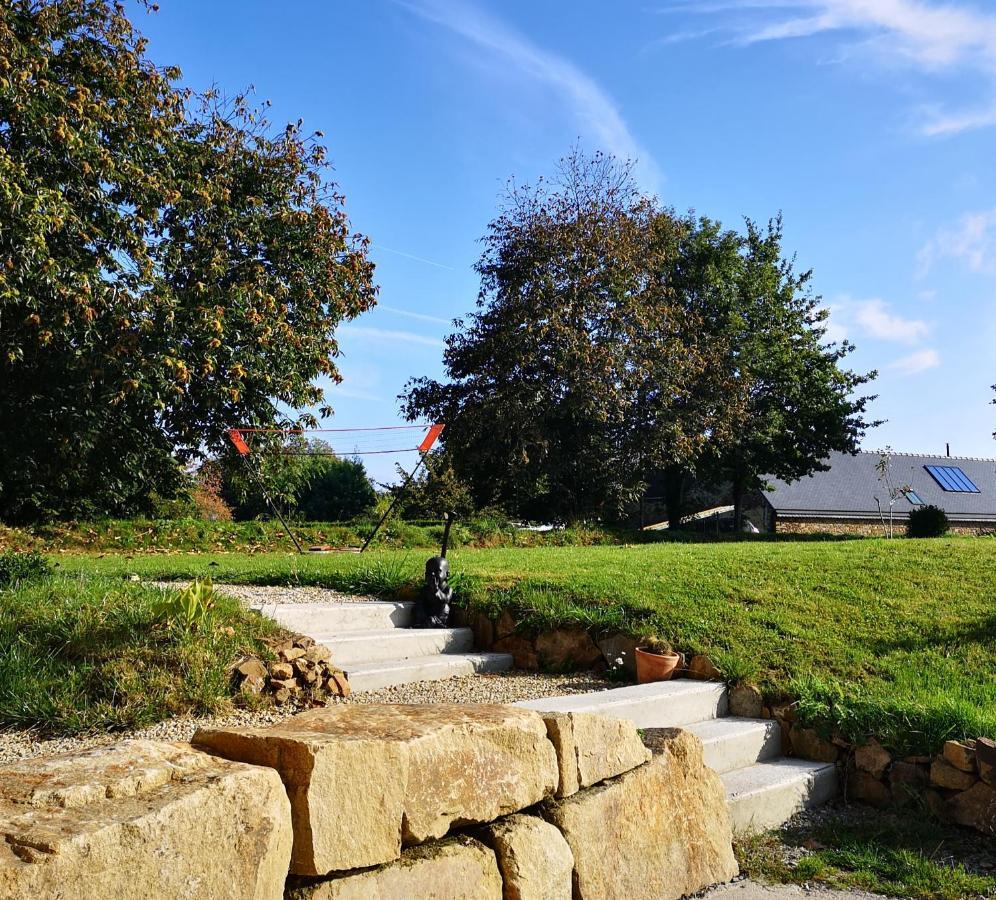 Bed and Breakfast Au Gray Du Temps Suspendu Pleslin-Trigavou Exterior foto
