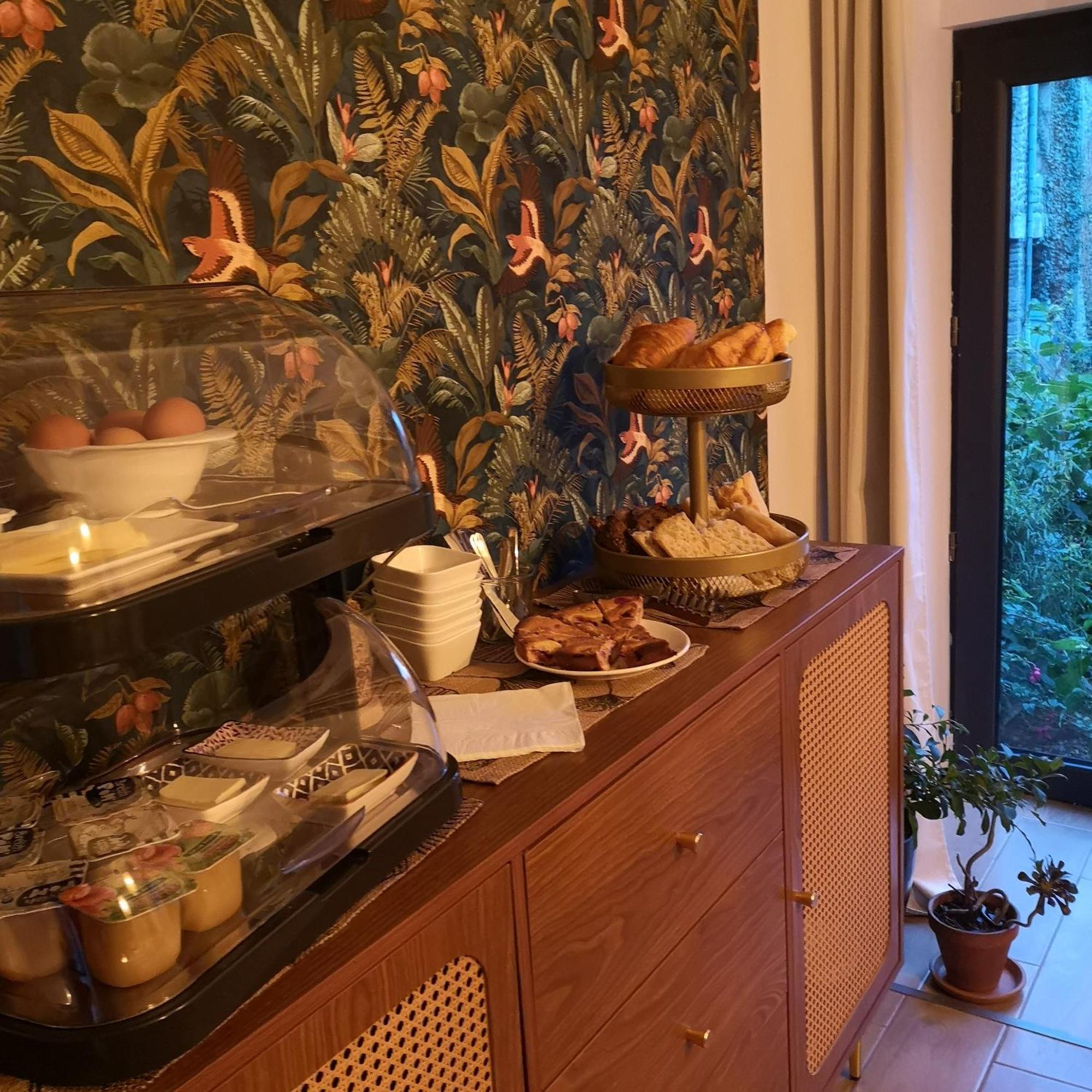 Bed and Breakfast Au Gray Du Temps Suspendu Pleslin-Trigavou Exterior foto